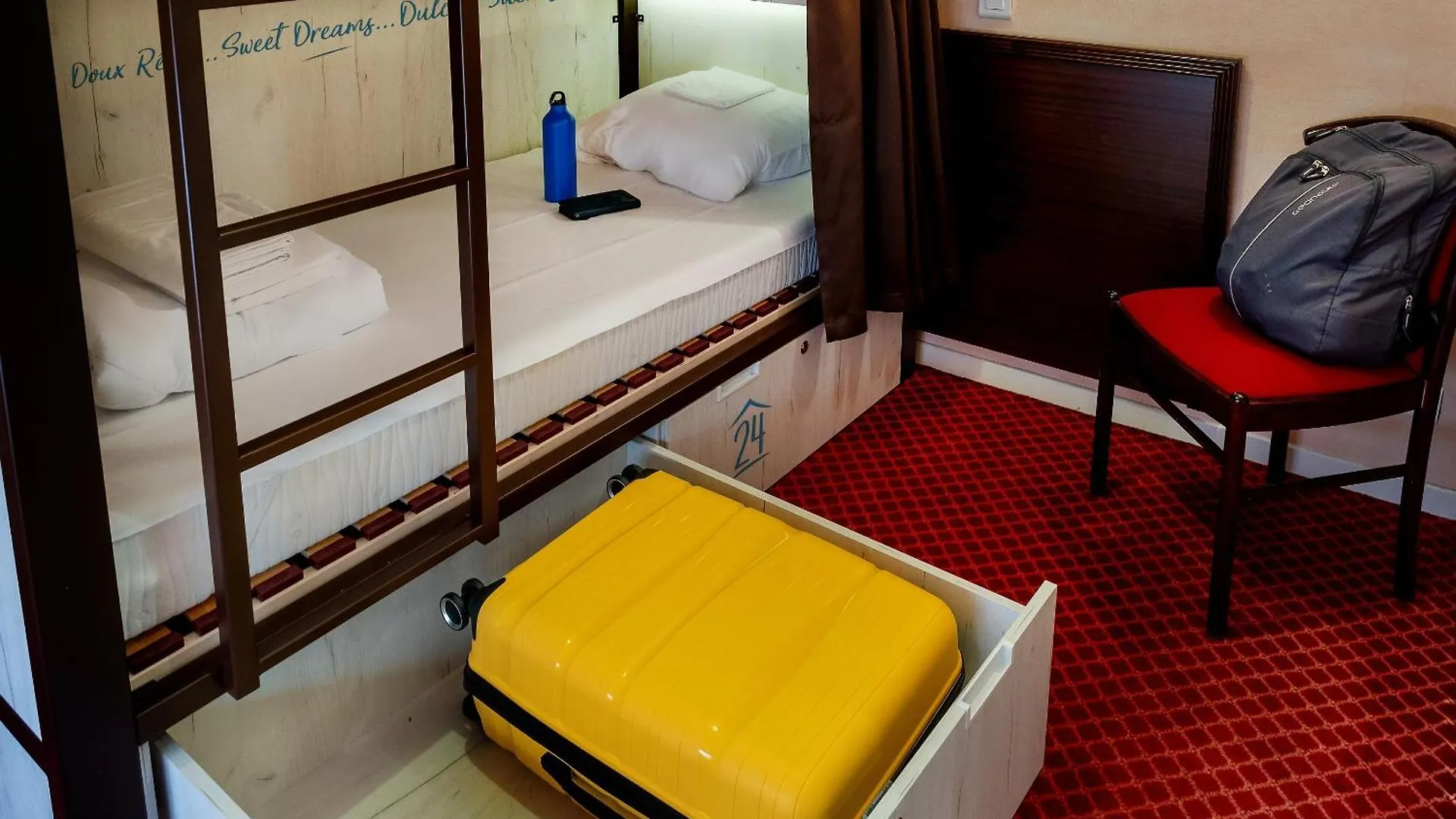 Rosalita Hostel Lurdy